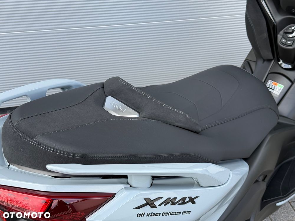Yamaha X-max - 23