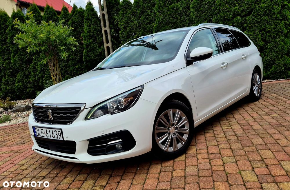 Peugeot 308 SW BlueHDi 130 EAT8 Allure - 6