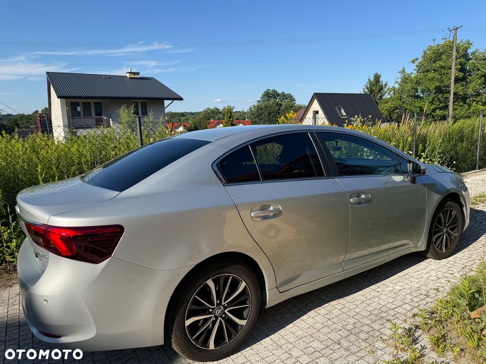 Toyota Avensis 1.8 Prestige MS - 2