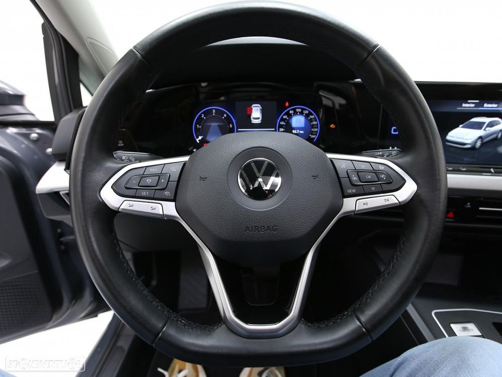 VW Golf Variant 2.0 TDi SCR DSG Active - 30