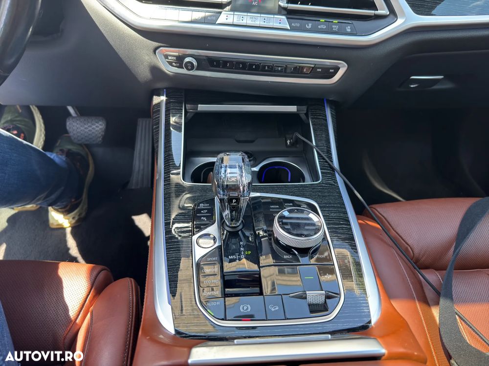 BMW X7 - 14