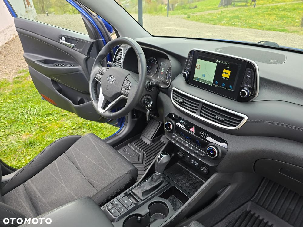 Hyundai Tucson 2.0 CRDI 4WD Automatik Style - 24