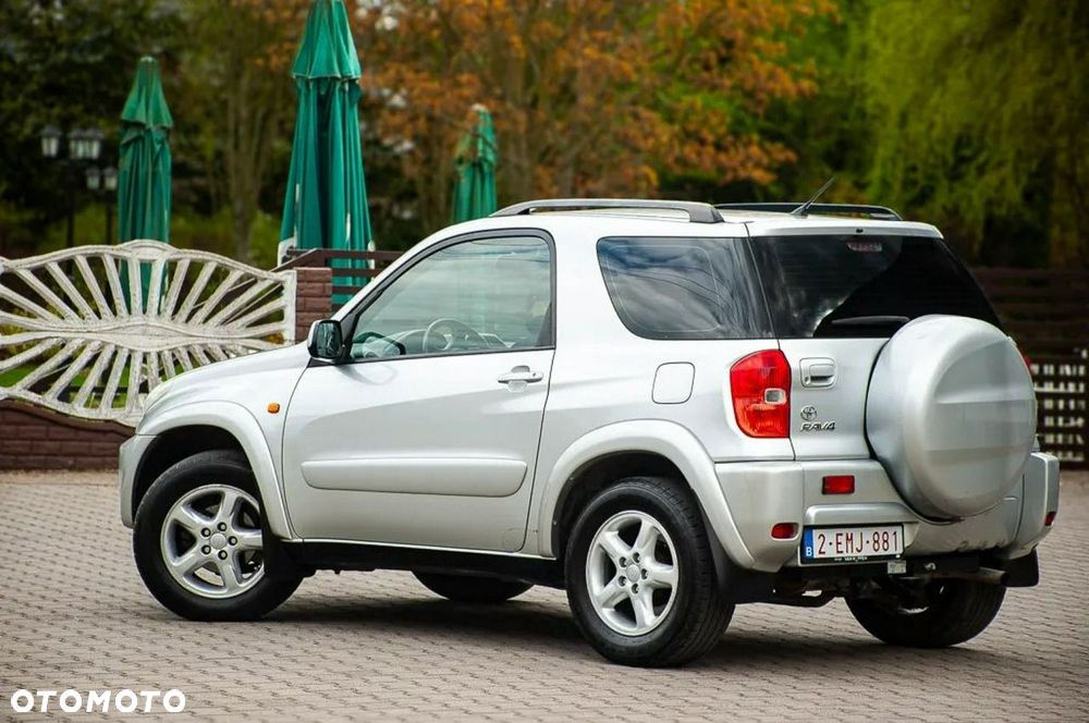 Toyota RAV4 2.0 VVT-i Sol - 23