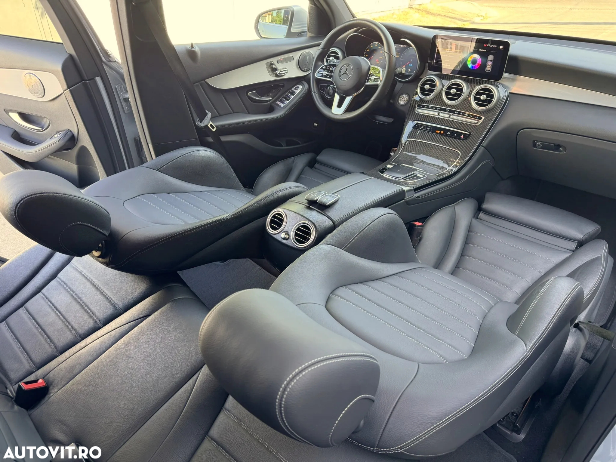 Mercedes-Benz GLC Coupe 300 de 4Matic 9G-TRONIC AMG Line - 16