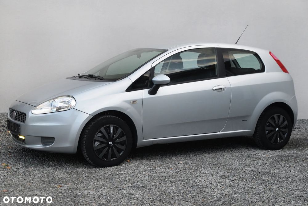Fiat Punto 1.4 16V Dynamic - 18