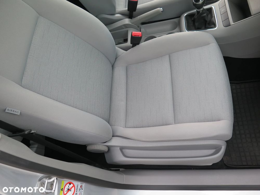 Volkswagen Golf Plus - 29