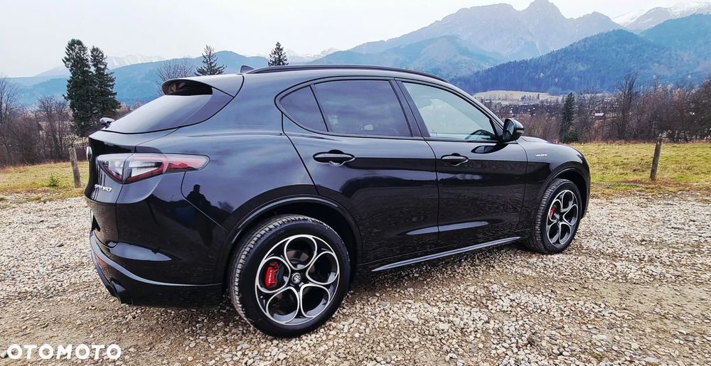 Alfa Romeo Stelvio 2.0 Turbo 16V AT8-Q4 Veloce Ti - 5