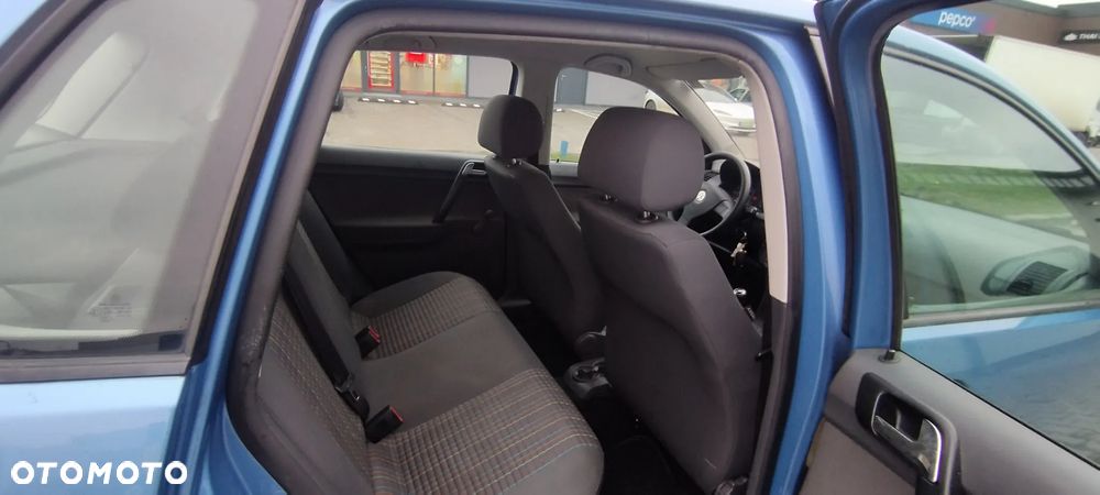 Volkswagen Polo - 14