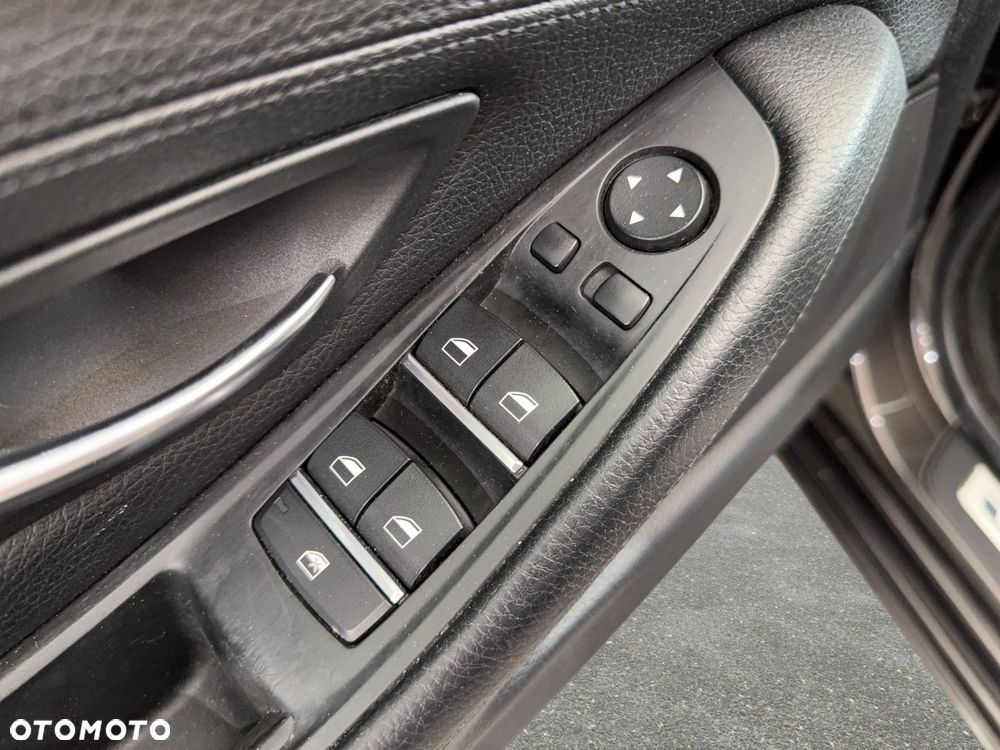 BMW Seria 5 - 27