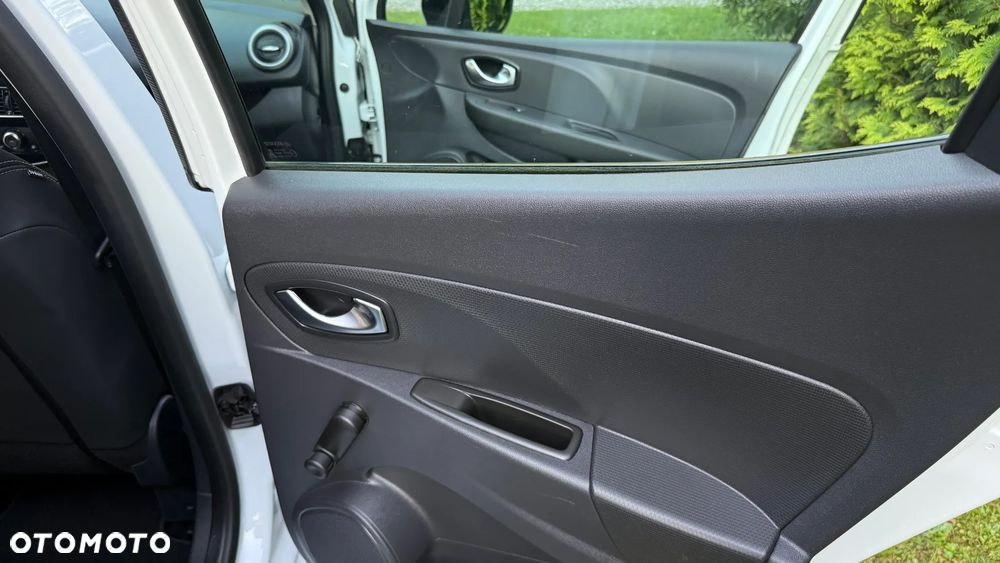 Renault Clio TCe 90 EXPERIENCE - 13