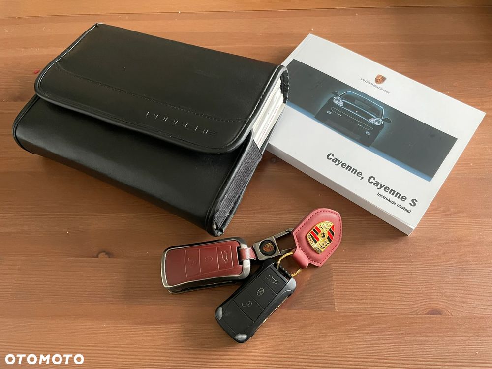 Porsche Cayenne - 15