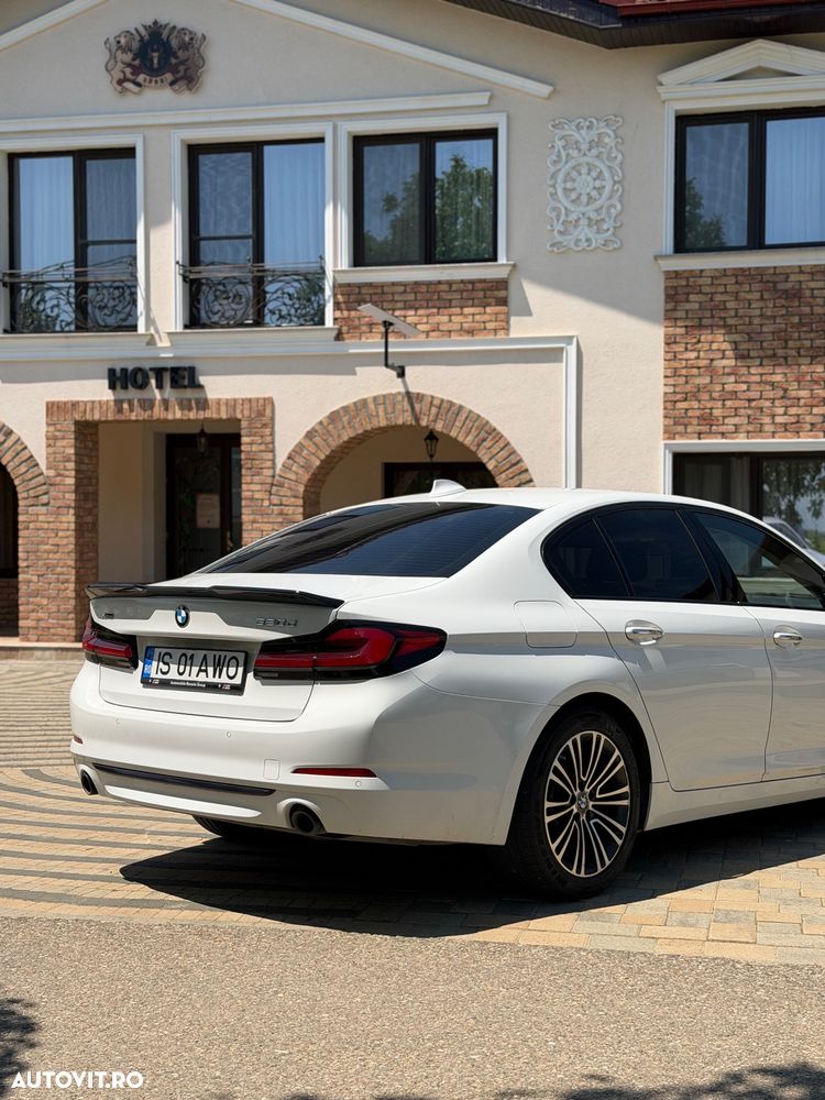 BMW Seria 5 520d xDrive AT - 3
