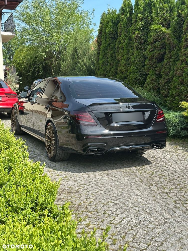Mercedes-Benz Klasa E AMG 63 4-Matic+ - 2