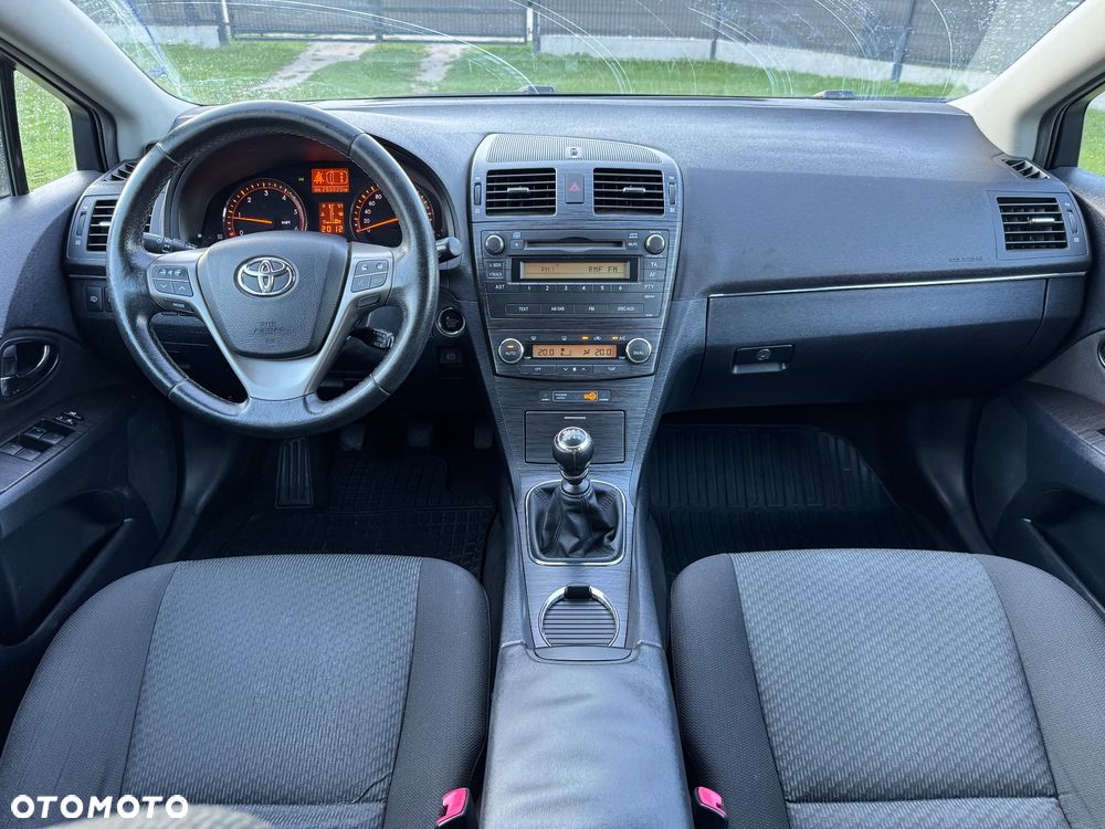 Toyota Avensis 2.2 D-4D Sol Plus - 12