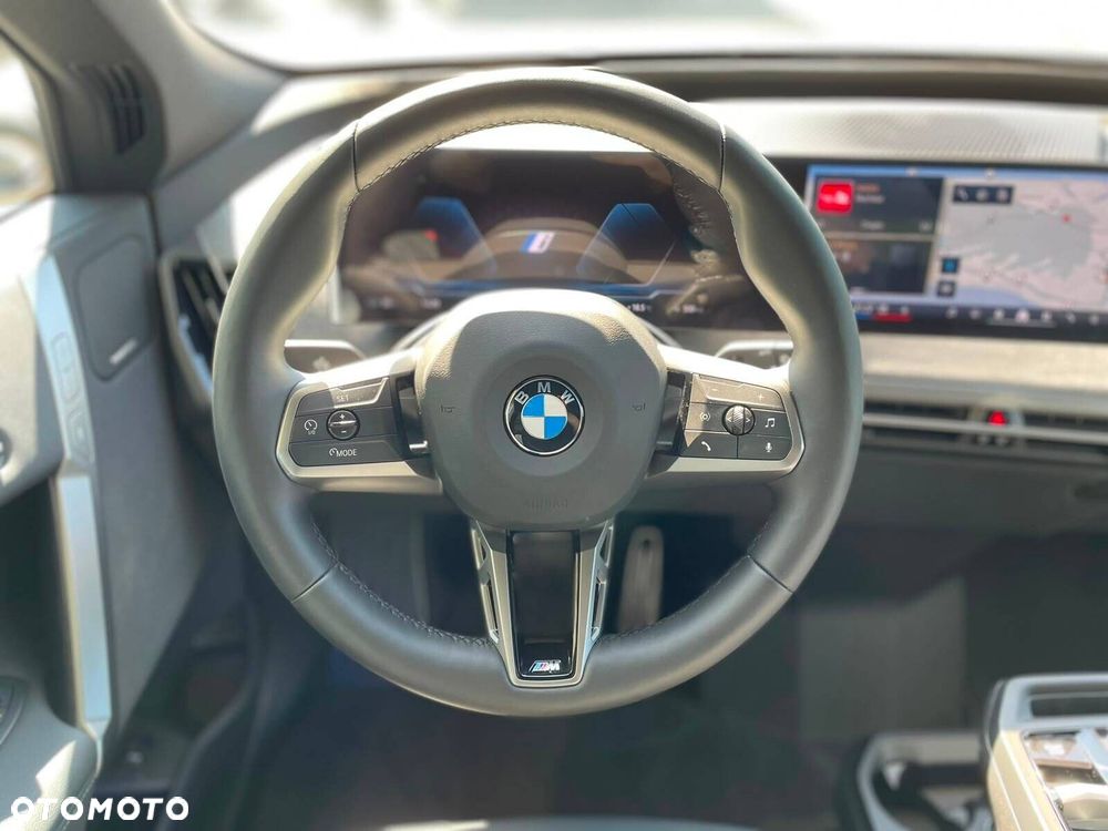 BMW iX - 19