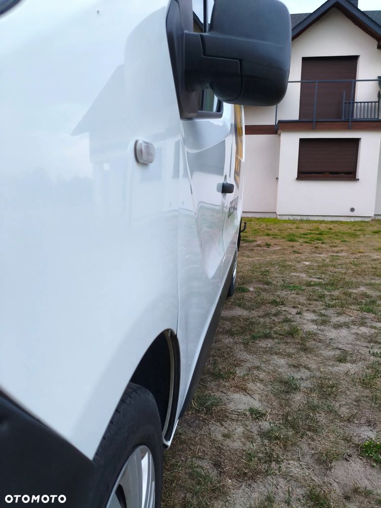 Opel Vivaro - 5