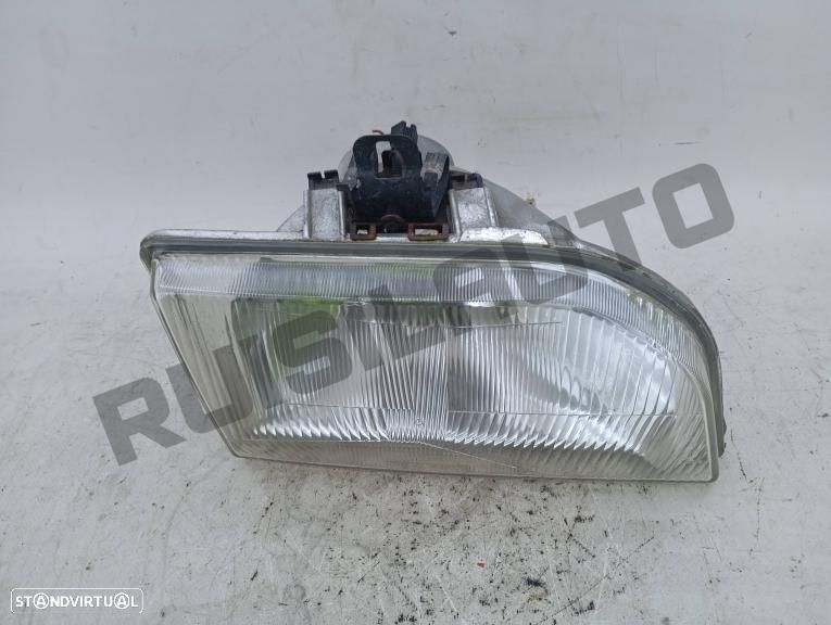 Ótica / Farol Direito  Ford Fiesta Iii [1989_1996] 1.1 - 1