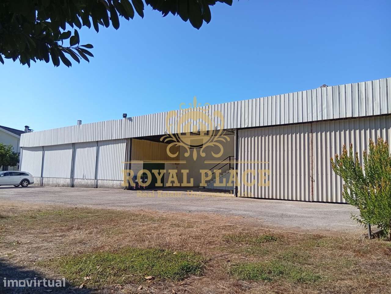 Armazém Industrial em Santa Maria de Lamas - Grande imagem: 3/38