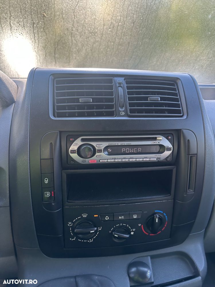 Peugeot Expert - 14