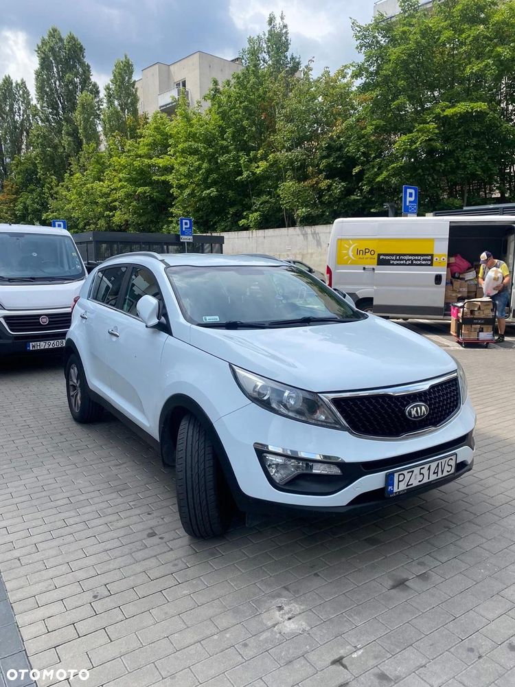Kia Sportage ver-1-7-crdi-business-line-m-2wd - 2