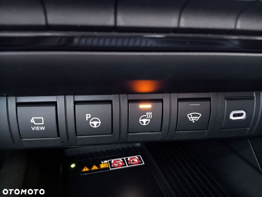 Toyota C-HR 2.0 PHEV Dynamic Force Executive - 19