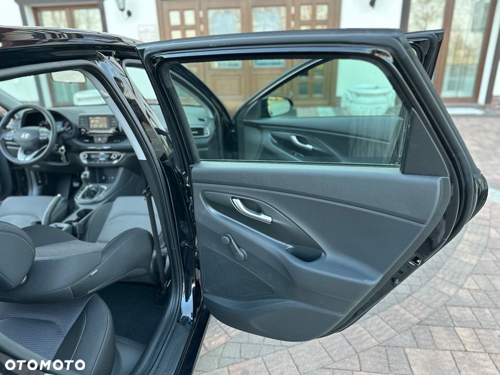 Hyundai i30 1.4 Passion Plus - 32