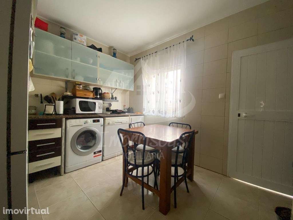 Moradia T2 com sótão aproveitado no Bairro da CAR em Camarate, Loures - Grande imagem: 5/25