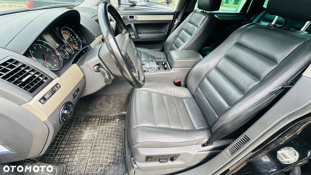 Volkswagen Touareg 3.2 V6 Tiptr - 10