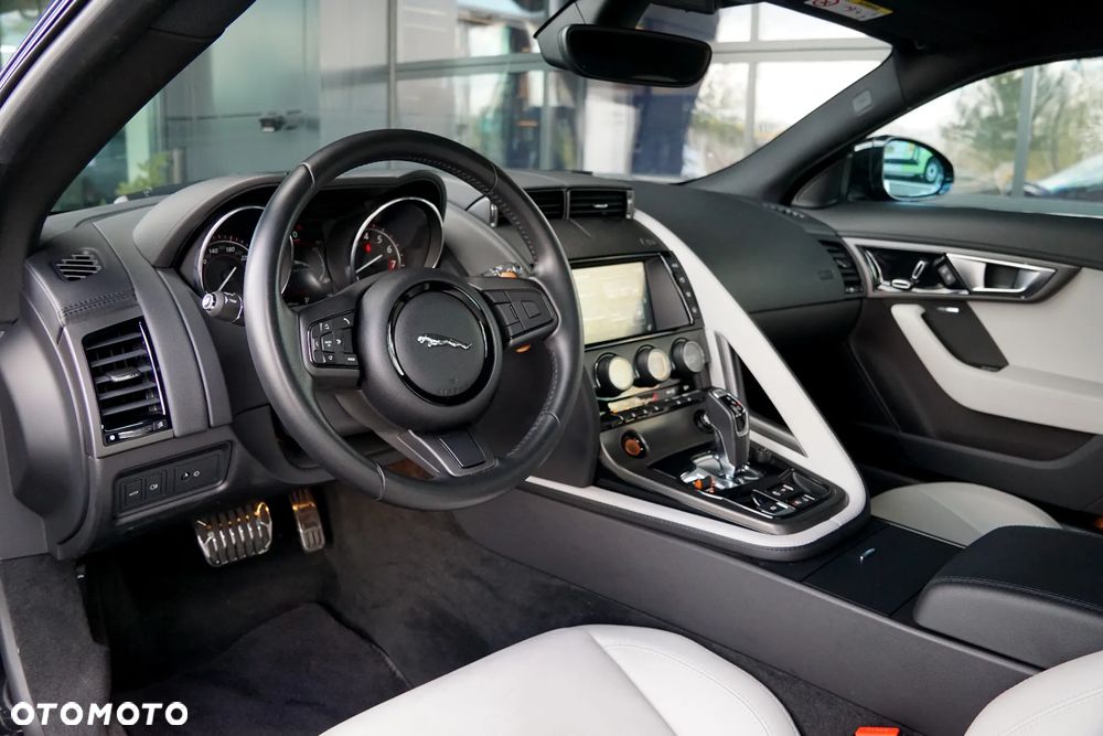 Jaguar F-Type S AWD - 26