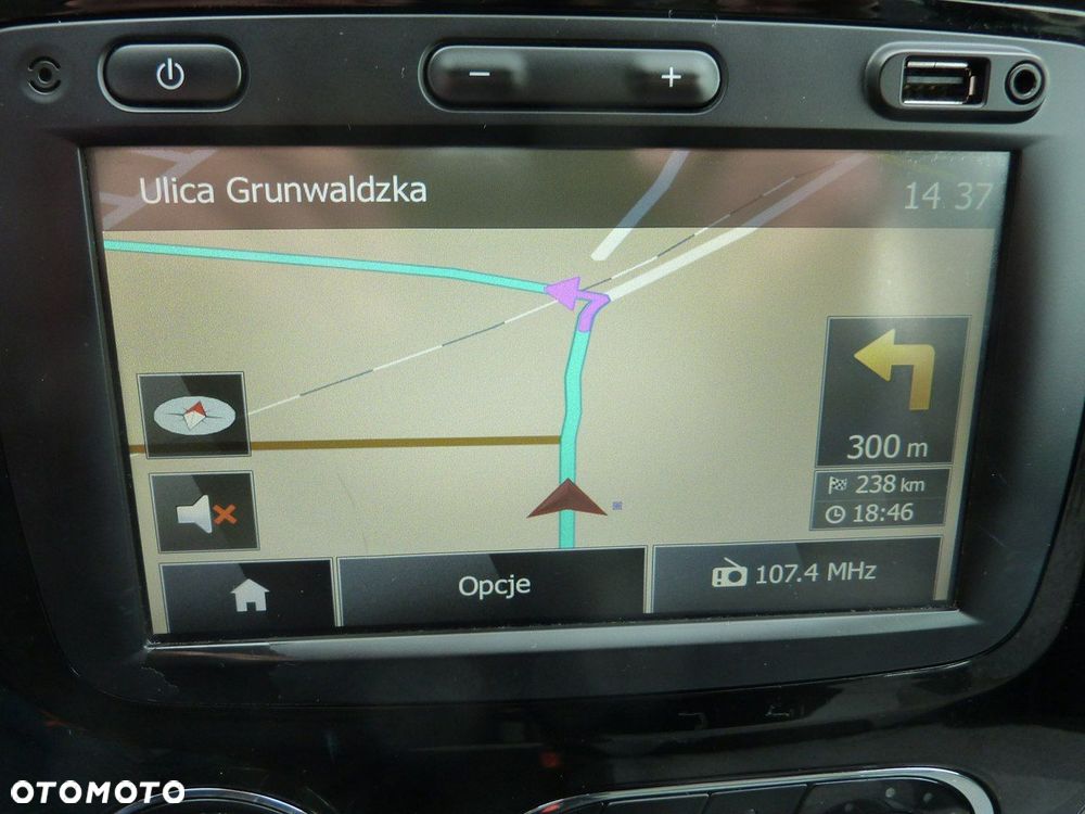Renault Captur - 22