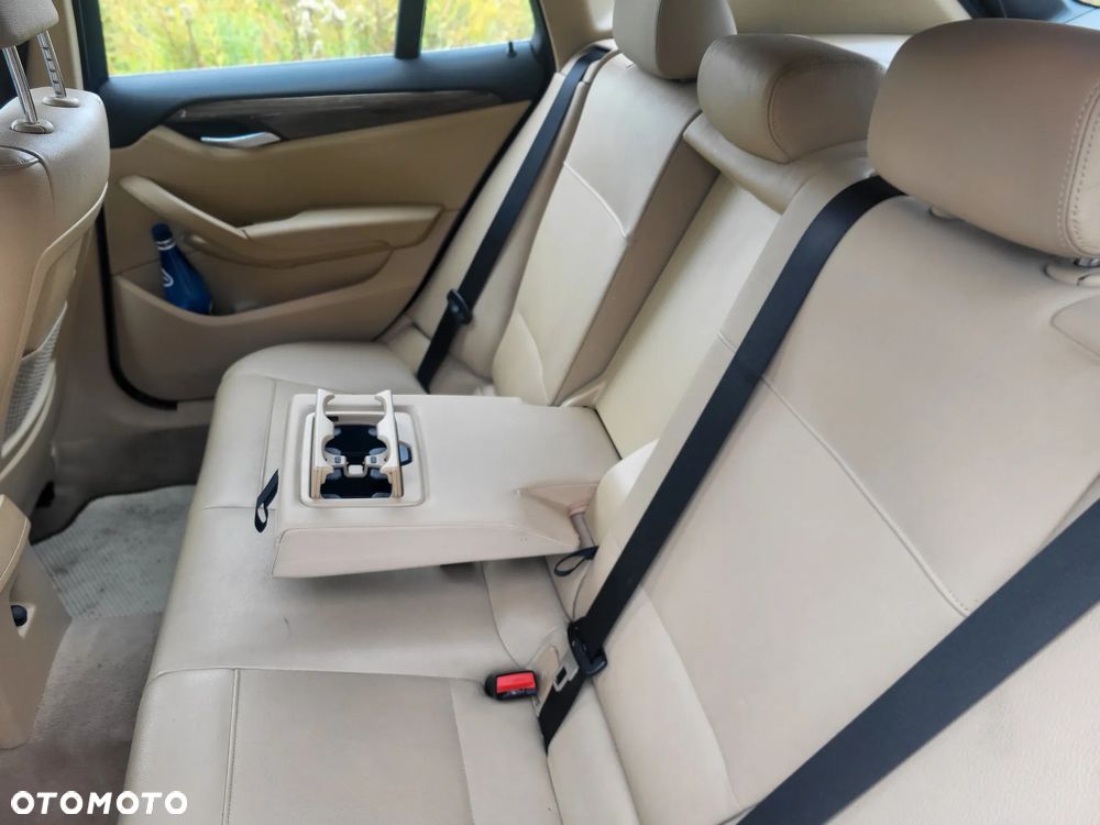 BMW X1 - 10