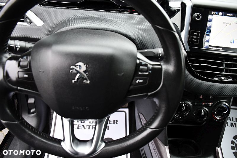 Peugeot 2008 1.6 BlueHDi Style - 19