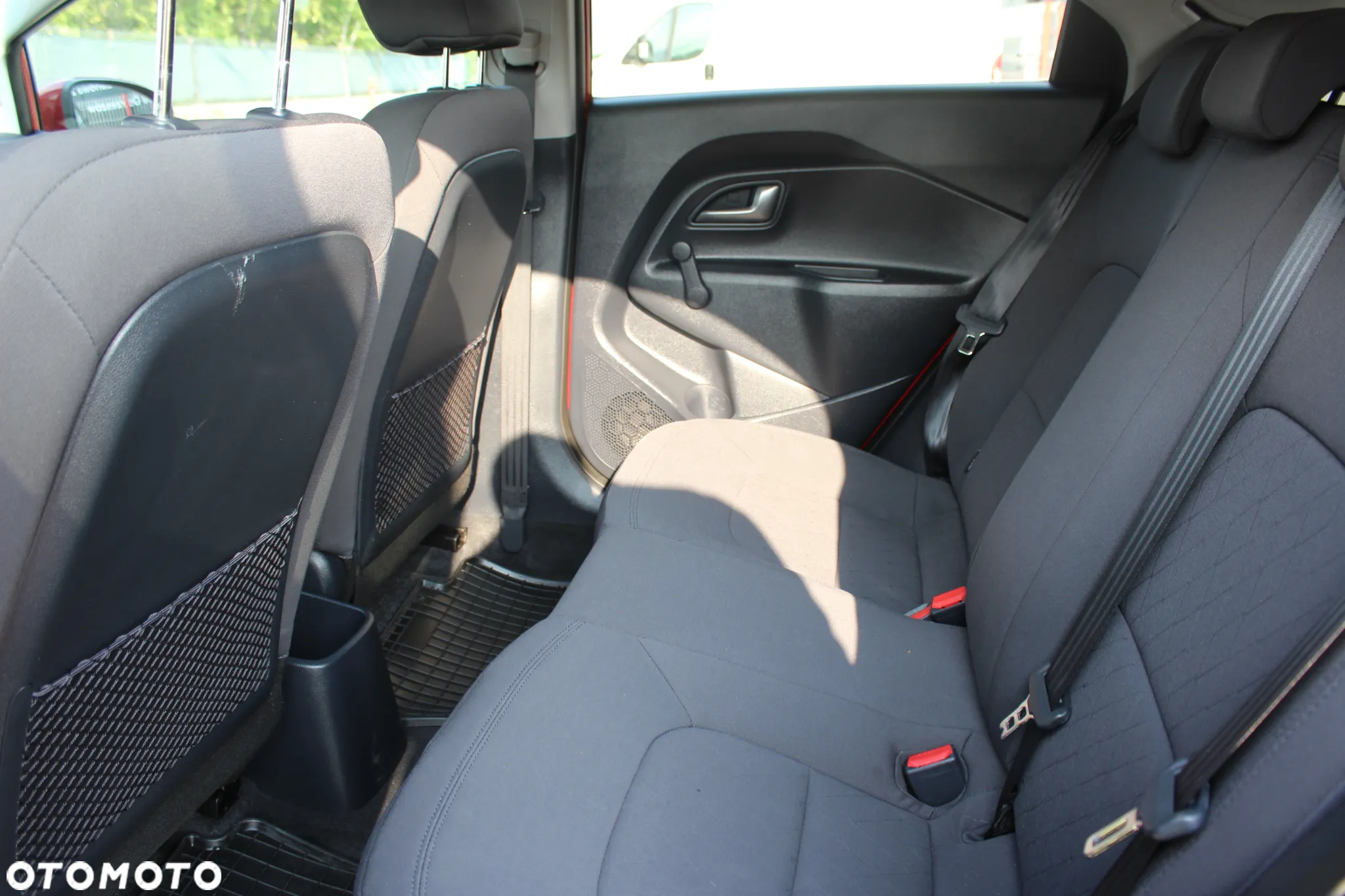 Kia Rio 1.1 crdi XL - 10