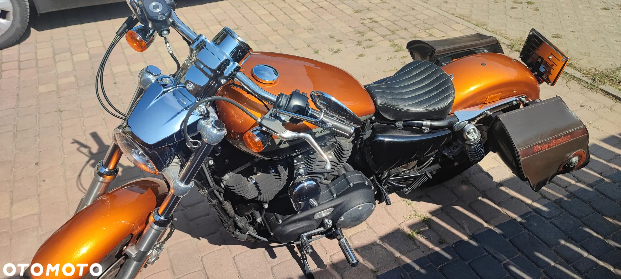 Harley-Davidson Sportster Custom 1200C - 3