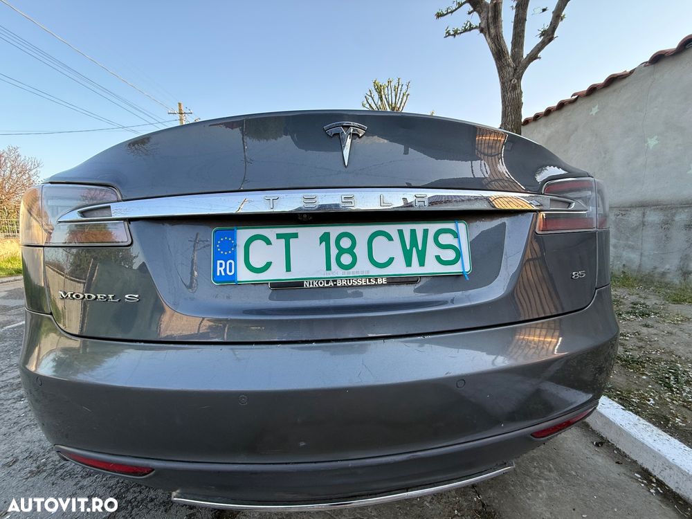 Tesla Model S Standard - 10