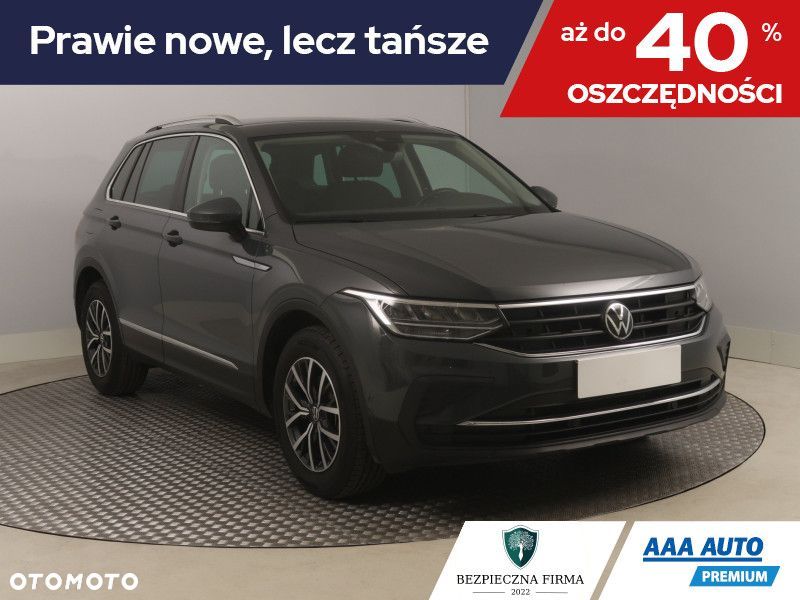 Volkswagen Tiguan - 2