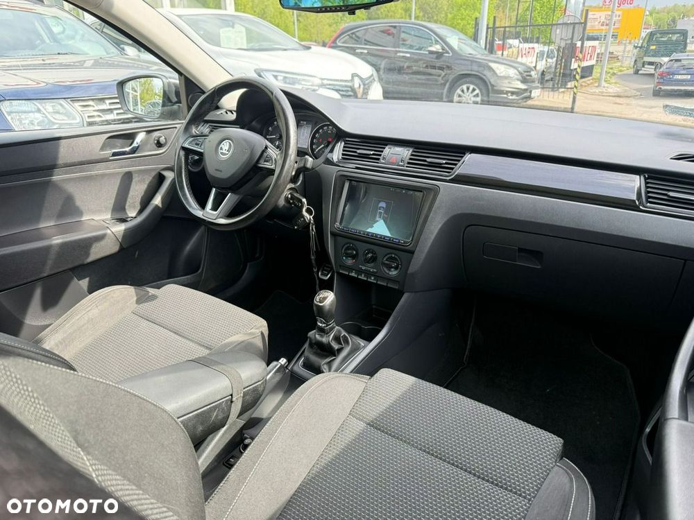 Skoda RAPID - 19