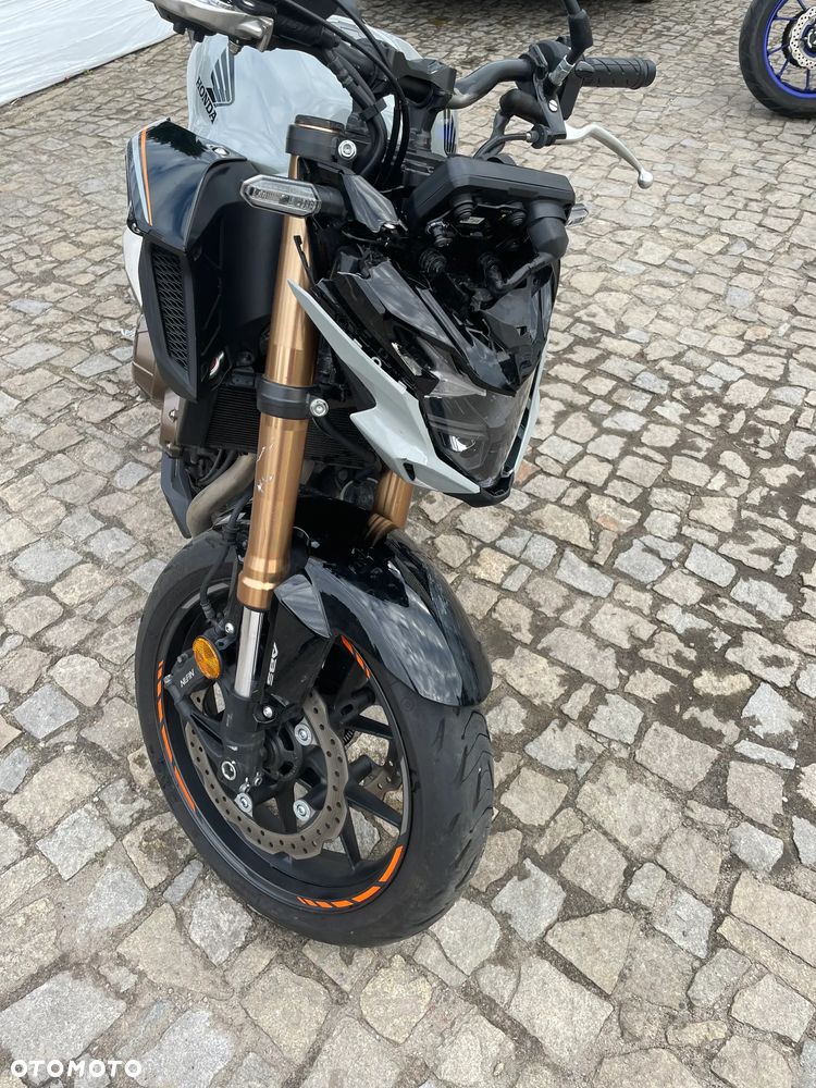 Honda CB - 8