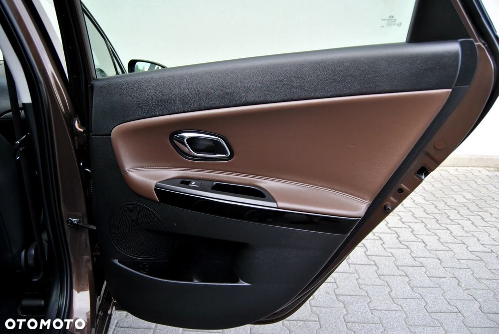 Kia Ceed 1.6 GDI Spirit - 28