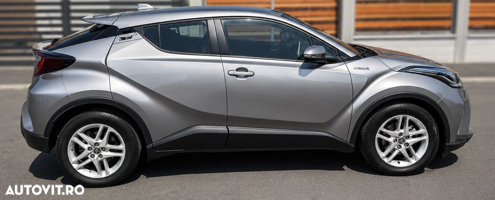 Toyota C-HR - 4