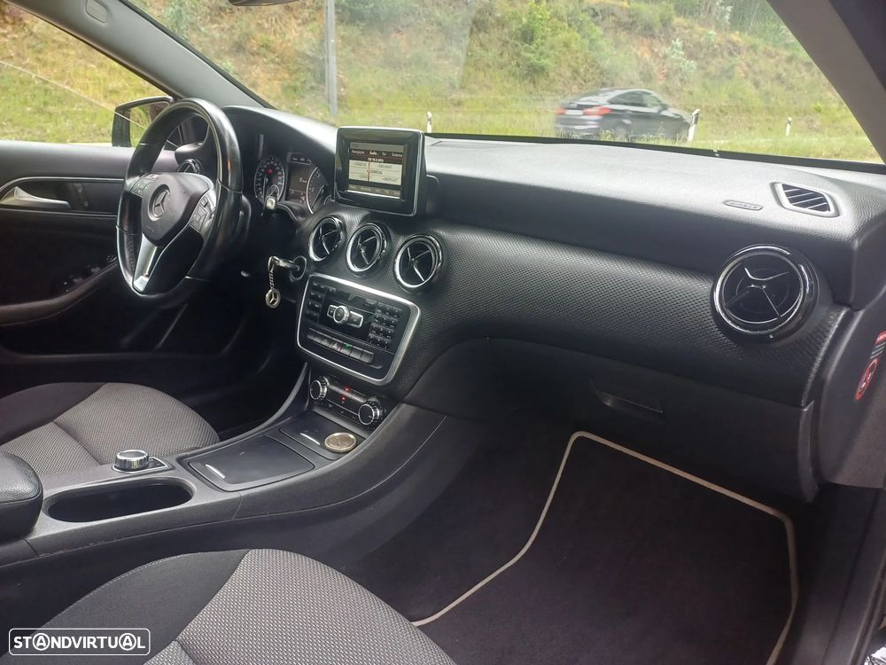 Mercedes-Benz A 180 - 12