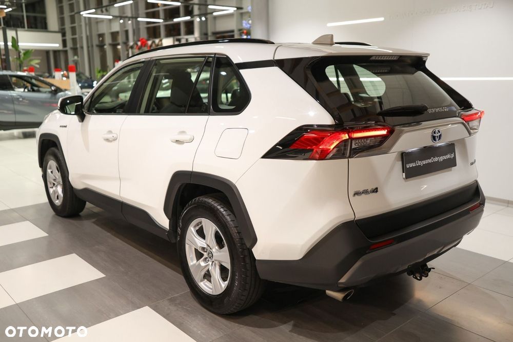 Toyota RAV4 - 5