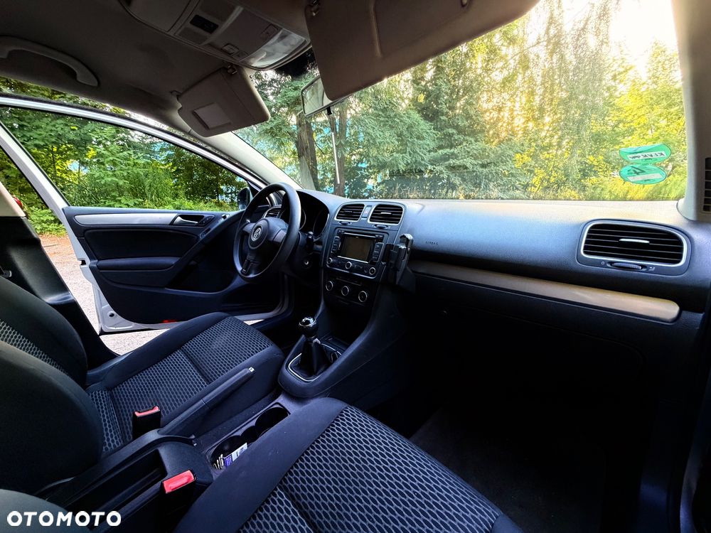 Volkswagen Golf - 17