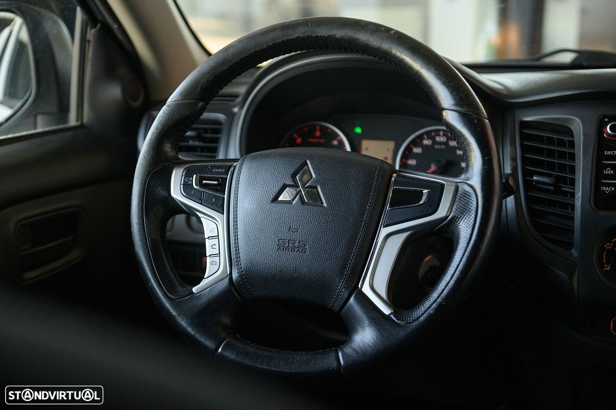 Mitsubishi L200 2.4 DI-D CD Invite Space Cab 3L 4WD - 22