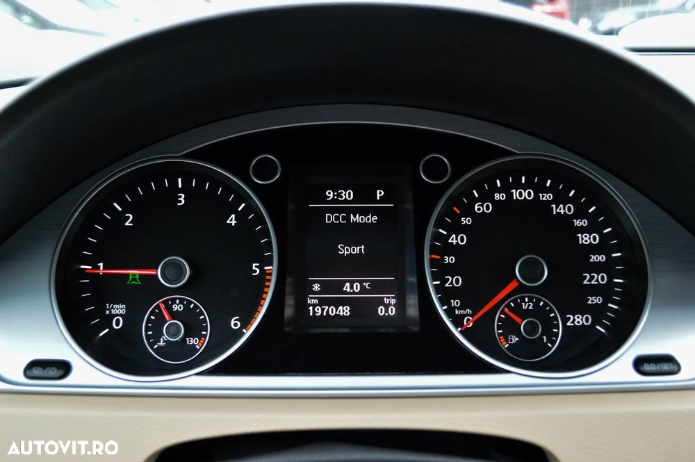 Volkswagen Passat CC 2.0 TDI 4Motion BlueMotion Technology DSG - 14