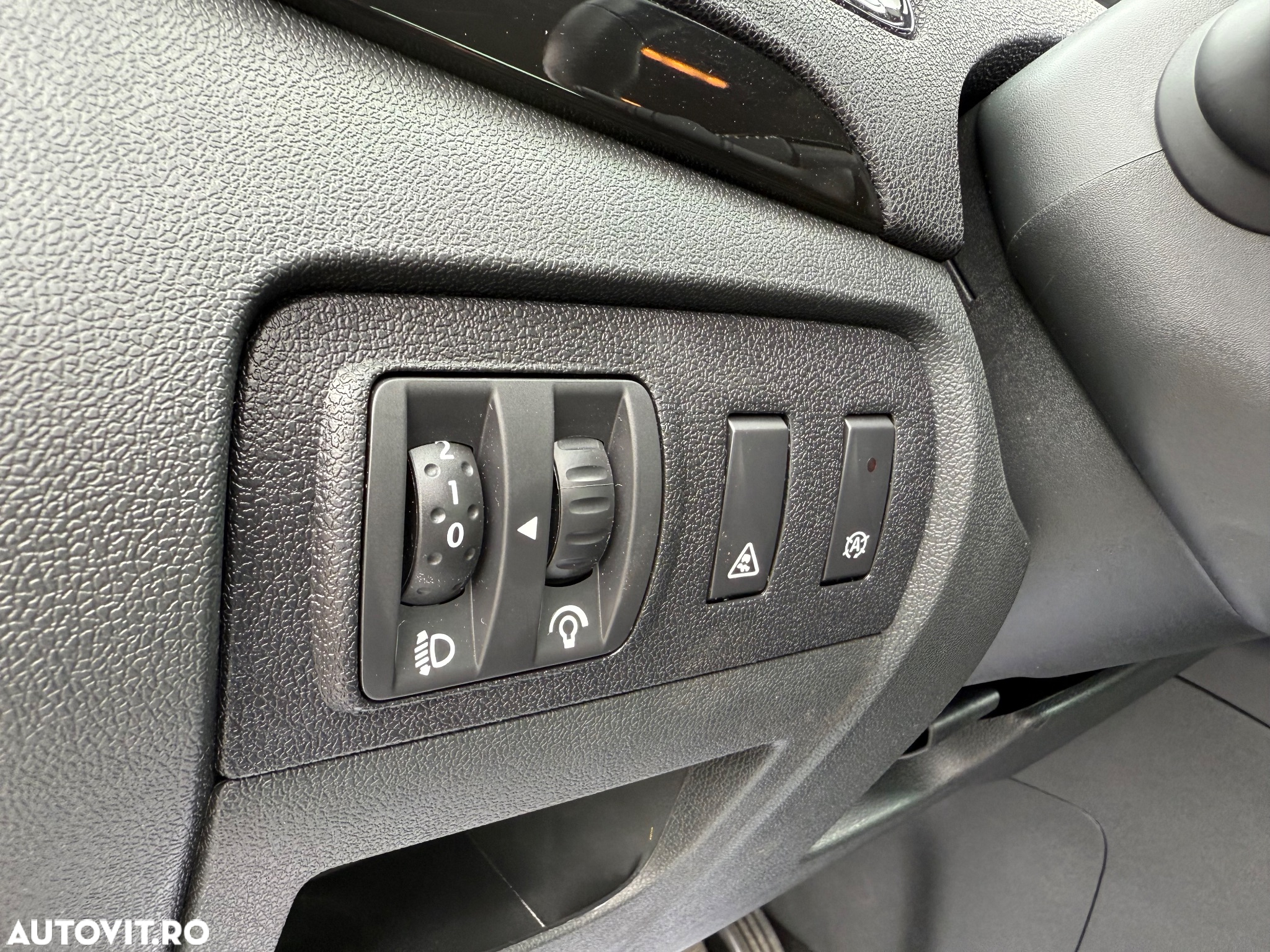 Renault Grand Scenic ENERGY dCi 130 Start & Stop Bose Edition - 17