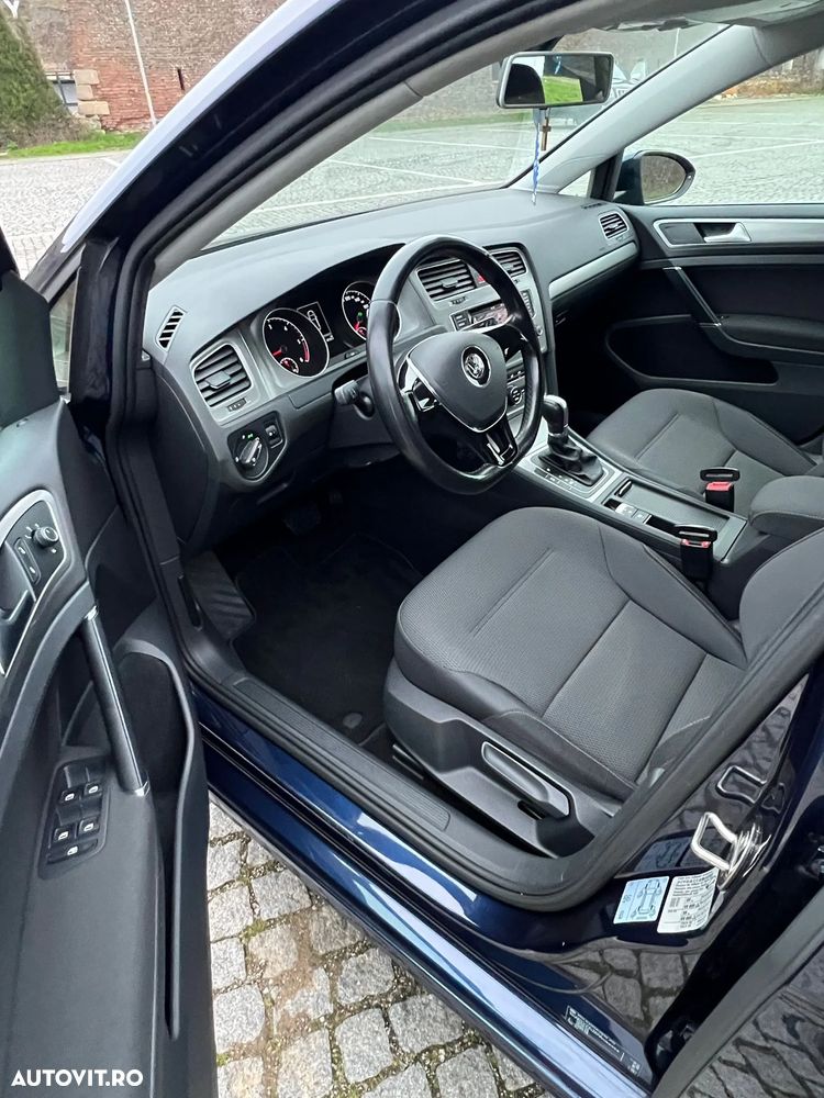 Volkswagen Golf 2.0 TDI BlueMotion Technology DSG Lounge - 10