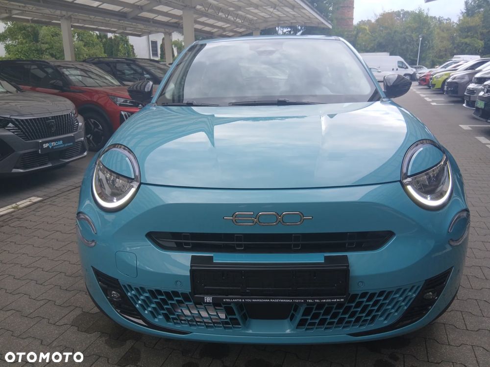 Fiat 600 1.2 Turbo Icon eDCT - 3