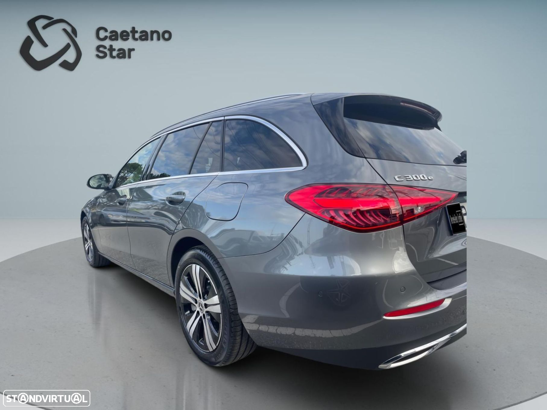 Mercedes-Benz C 300 e Avantgarde - 4