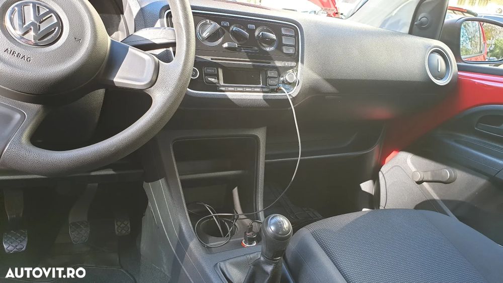 Volkswagen up! 1.0 Take - 10
